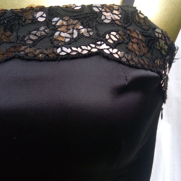 Small Black Dress with Gold Sequins - Picture 4 of 10